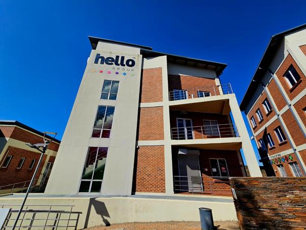 1 350  m² Commercial space