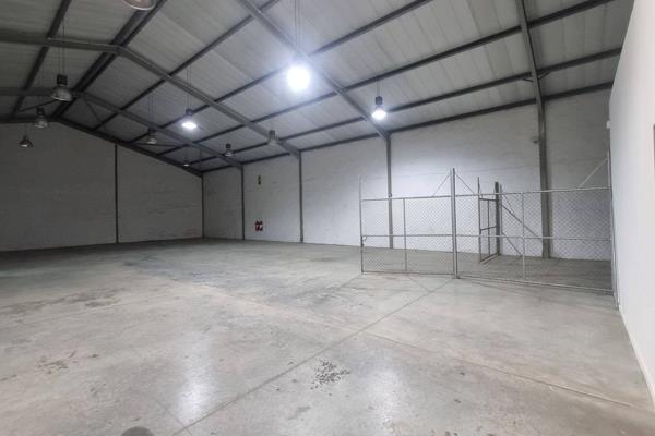 567  m² Industrial space