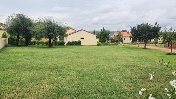 728 m² Land