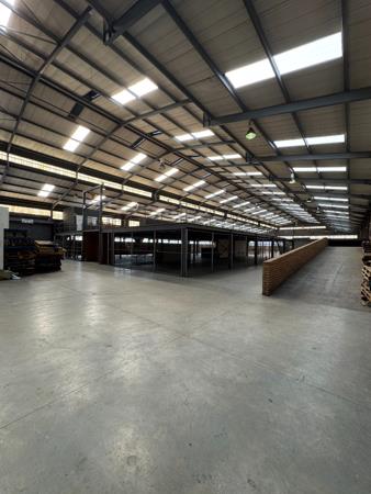 7 726  m² Commercial space