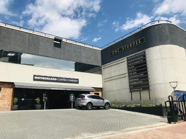 34  m² Commercial space