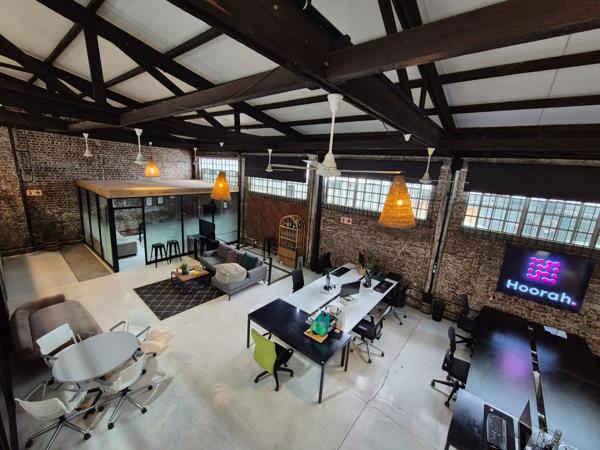 351  m² Commercial space