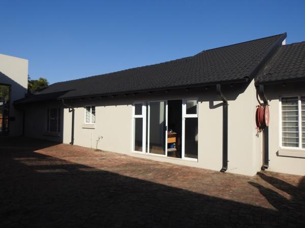 100  m² Office Space