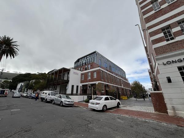 255  m² Retail Space