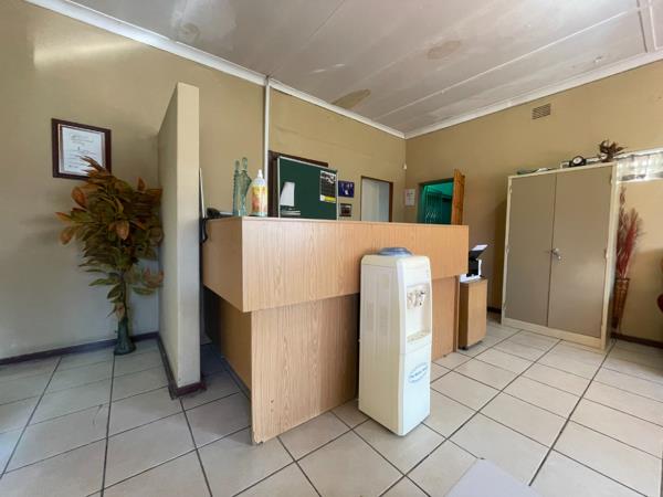 361  m² Commercial space