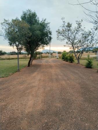 23.7 ha Commercial Farm