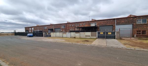 1 500  m² Industrial space