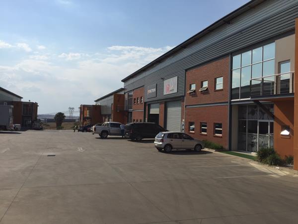 575  m² Industrial space