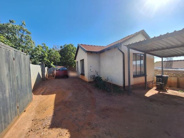 2 Bedroom House