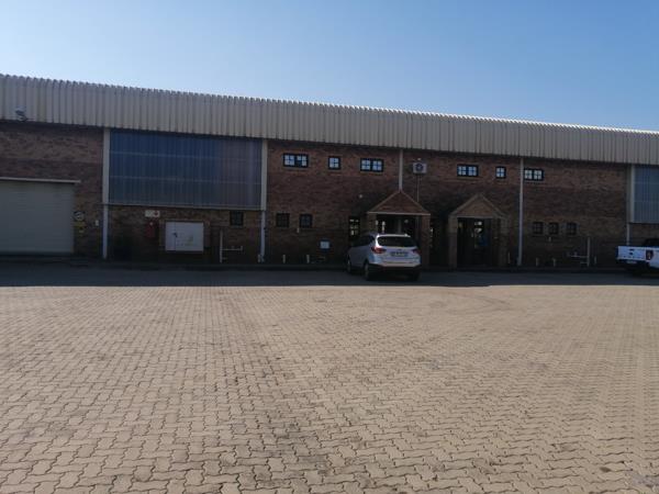 1 810  m² Commercial space