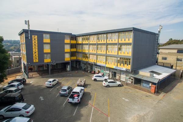 110  m² Retail Space