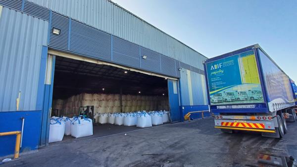 4 831  m² Industrial space