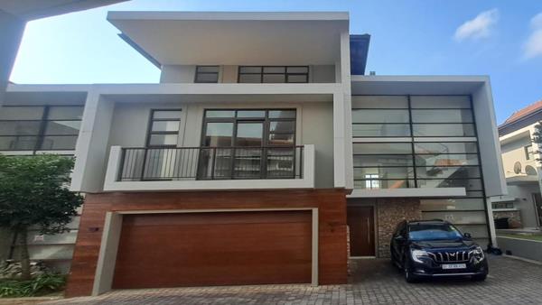 5 Bedroom Townhouse