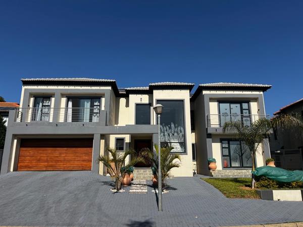 5 Bedroom House