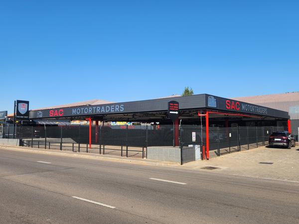 1 487  m² Commercial space