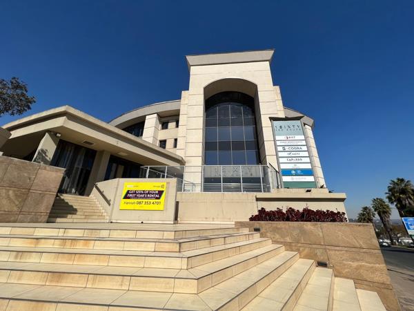 182  m² Commercial space