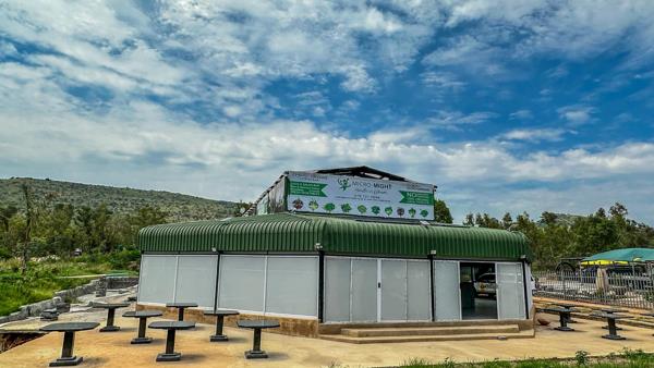 700 m² Retail Space