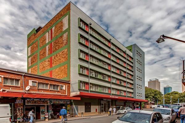 53  m² Retail Space