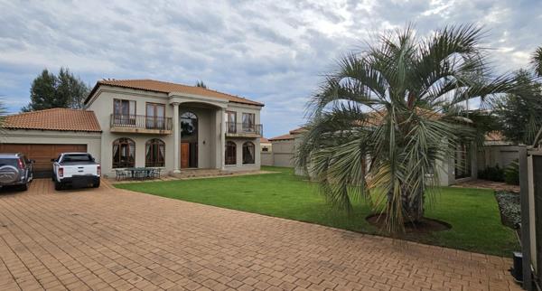 5 Bedroom House