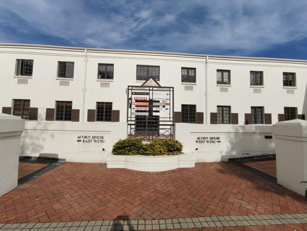 308  m² Commercial space