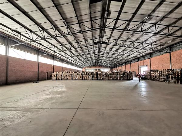 2 850  m² Industrial space