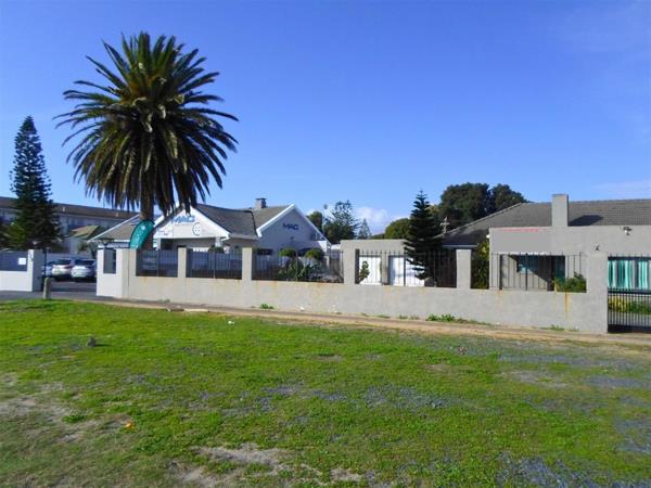 338  m² Commercial space