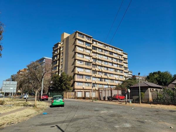 3.5 Bedroom Apartment