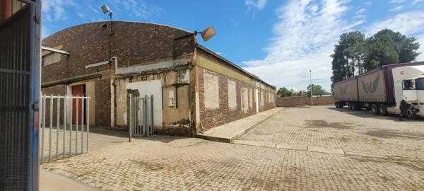 1 166 m² Commercial space