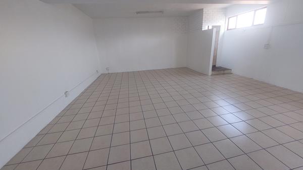 55  m² Commercial space