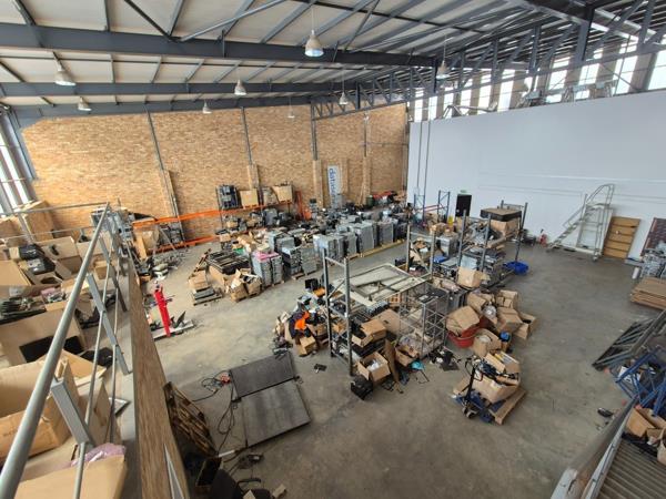 875  m² Industrial space