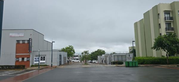 220  m² Commercial space