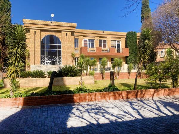 380  m² Commercial space