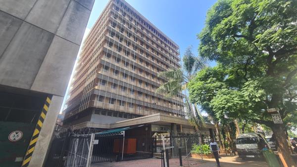 140 m² Commercial space