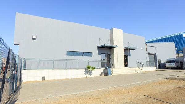 290  m² Commercial space