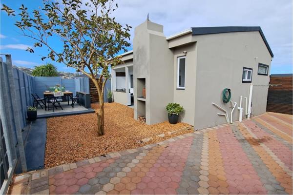 2 Bedroom Garden Cottage