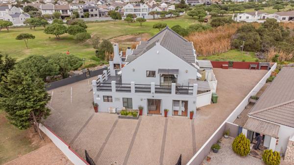 8 Bedroom House