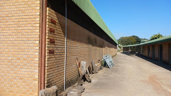 800  m² Commercial space