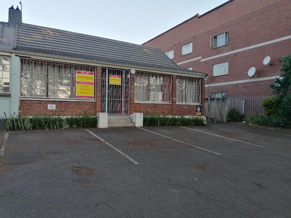 130  m² Commercial space