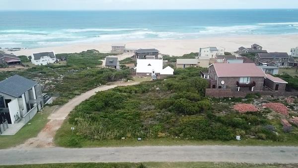 762 m² Land
