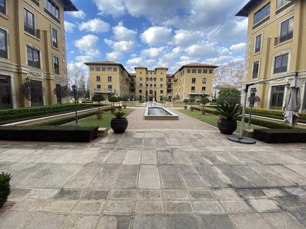 1 023  m² Commercial space