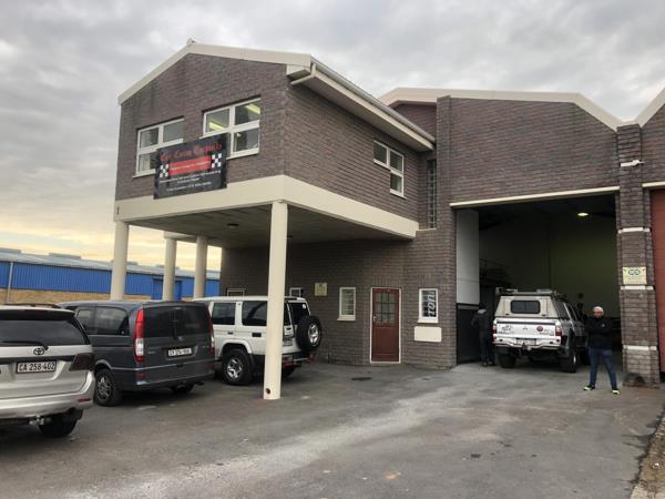 320  m² Industrial space