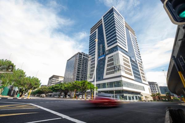 154  m² Commercial space