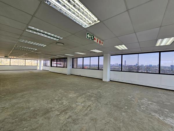 445  m² Commercial space