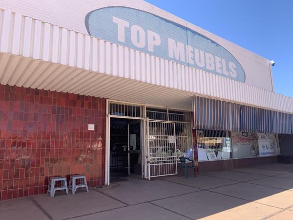 800  m² Commercial space