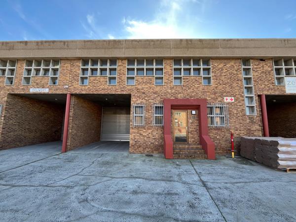 366  m² Industrial space