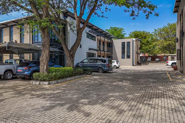 1 632  m² Commercial space