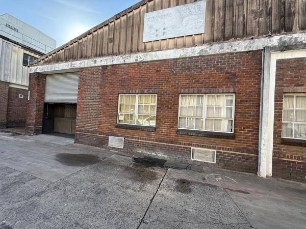 327  m² Industrial space