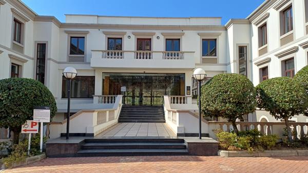 3 730  m² Commercial space