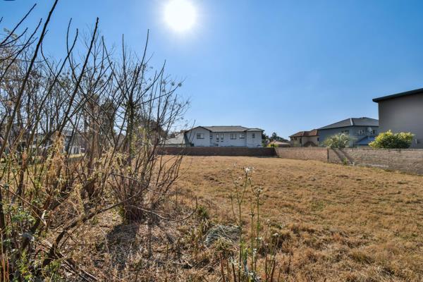947 m² Land