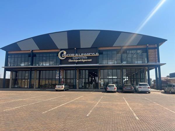 7 000  m² Industrial space